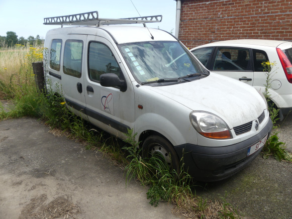 REF:Immatriculée sous : SXP067 - Voiture Renault - Utilitaire double cabine: photos 1 REF:Immatriculée sous : SXP067 - Voiture Renault - Utilitaire double cabine: photos 1