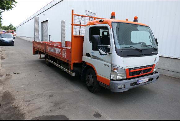 REF:imat : 1-GEM-321 - Camion plateau Mitsubishi (2006-250.346 km) - Camion plateau: photos 2 REF:imat : 1-GEM-321 - Camion plateau Mitsubishi (2006-250.346 km) - Camion plateau: photos 2
