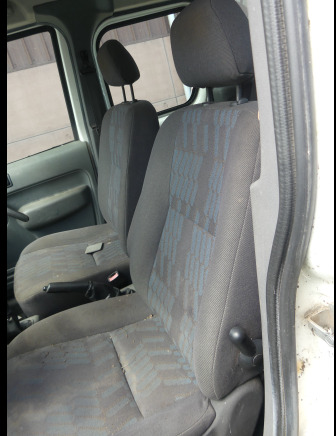 REF:immatriculé sous : TRF-384 - Voiture Ford Tourneo Connect - Utilitaire double cabine: photos 5 REF:immatriculé sous : TRF-384 - Voiture Ford Tourneo Connect - Utilitaire double cabine: photos 5
