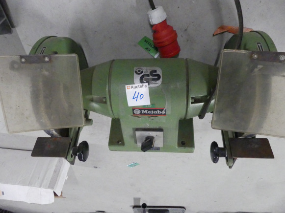 Touret à meuler double tété Métabo DS 7226D, Table de travail pliante Black&Decker (9714-040) - Machine à métaux: photos 2 Touret à meuler double tété Métabo DS 7226D, Table de travail pliante Black&Decker (9714-040) - Machine à métaux: photos 2