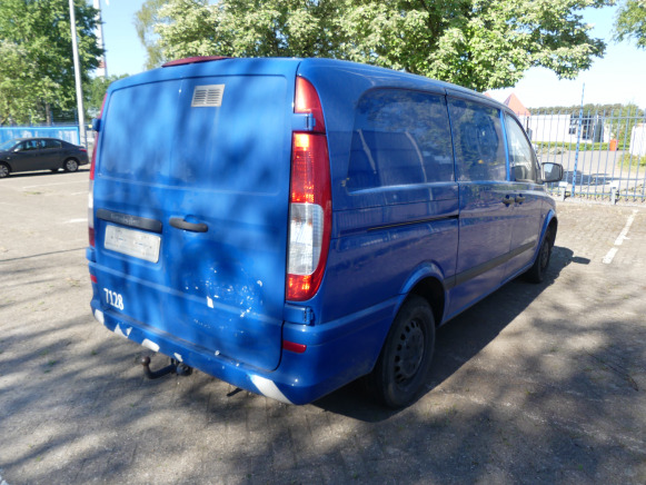 REF:7128 - Camionnette Mercedes-Benz Vito (2011-346.992 km) - Véhicule utilitaire: photos 3 REF:7128 - Camionnette Mercedes-Benz Vito (2011-346.992 km) - Véhicule utilitaire: photos 3
