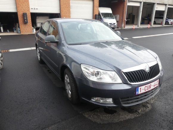 Voiture Skoda Octavia (2012-151.295 km) - Voiture: photos 2 Voiture Skoda Octavia (2012-151.295 km) - Voiture: photos 2