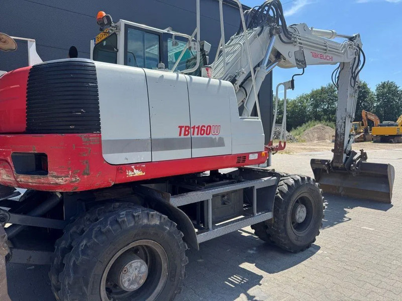 Takeuchi TB1160W - Pelle sur pneus: photos 4 Takeuchi TB1160W - Pelle sur pneus: photos 4