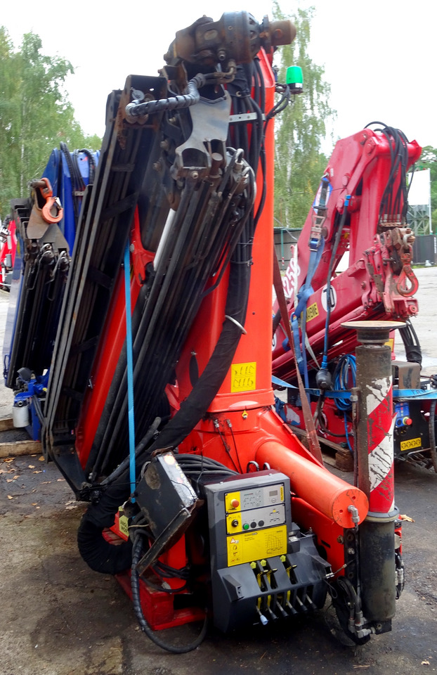 PALFINGER PK 20001 K C crane, year 2015, remote control, extra functions - Grue auxiliaire: photos 4 PALFINGER PK 20001 K C crane, year 2015, remote control, extra functions - Grue auxiliaire: photos 4