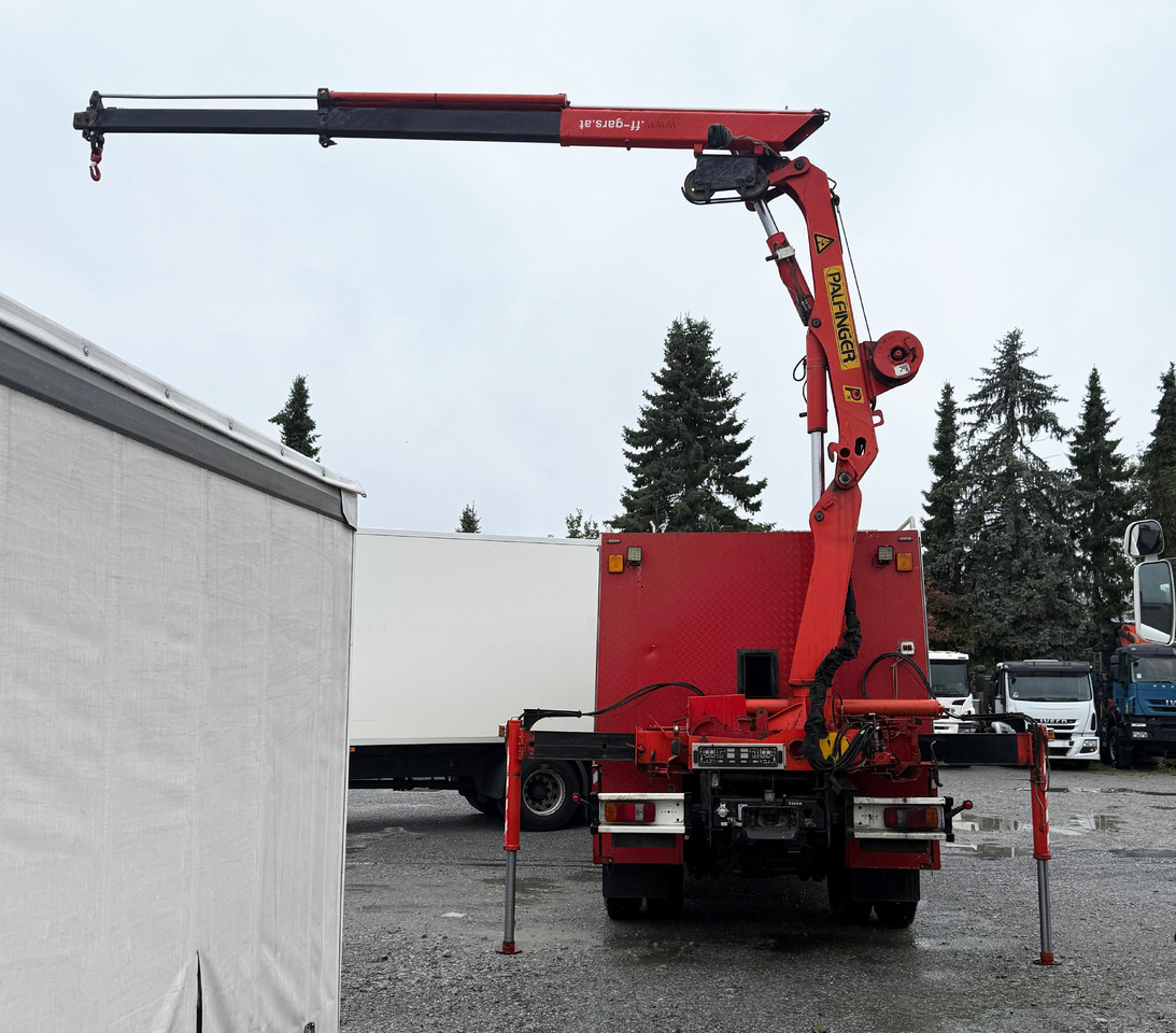 PALFINGER PK 7000 A crane with winch, Ladekran mit Seilwinde - Grue auxiliaire: photos 1 PALFINGER PK 7000 A crane with winch, Ladekran mit Seilwinde - Grue auxiliaire: photos 1
