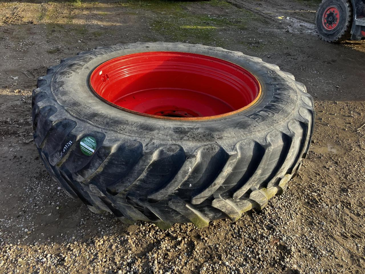 Alliance 520/85R46 VF - Pneu pour Machine agricole: photos 1 Alliance 520/85R46 VF - Pneu pour Machine agricole: photos 1