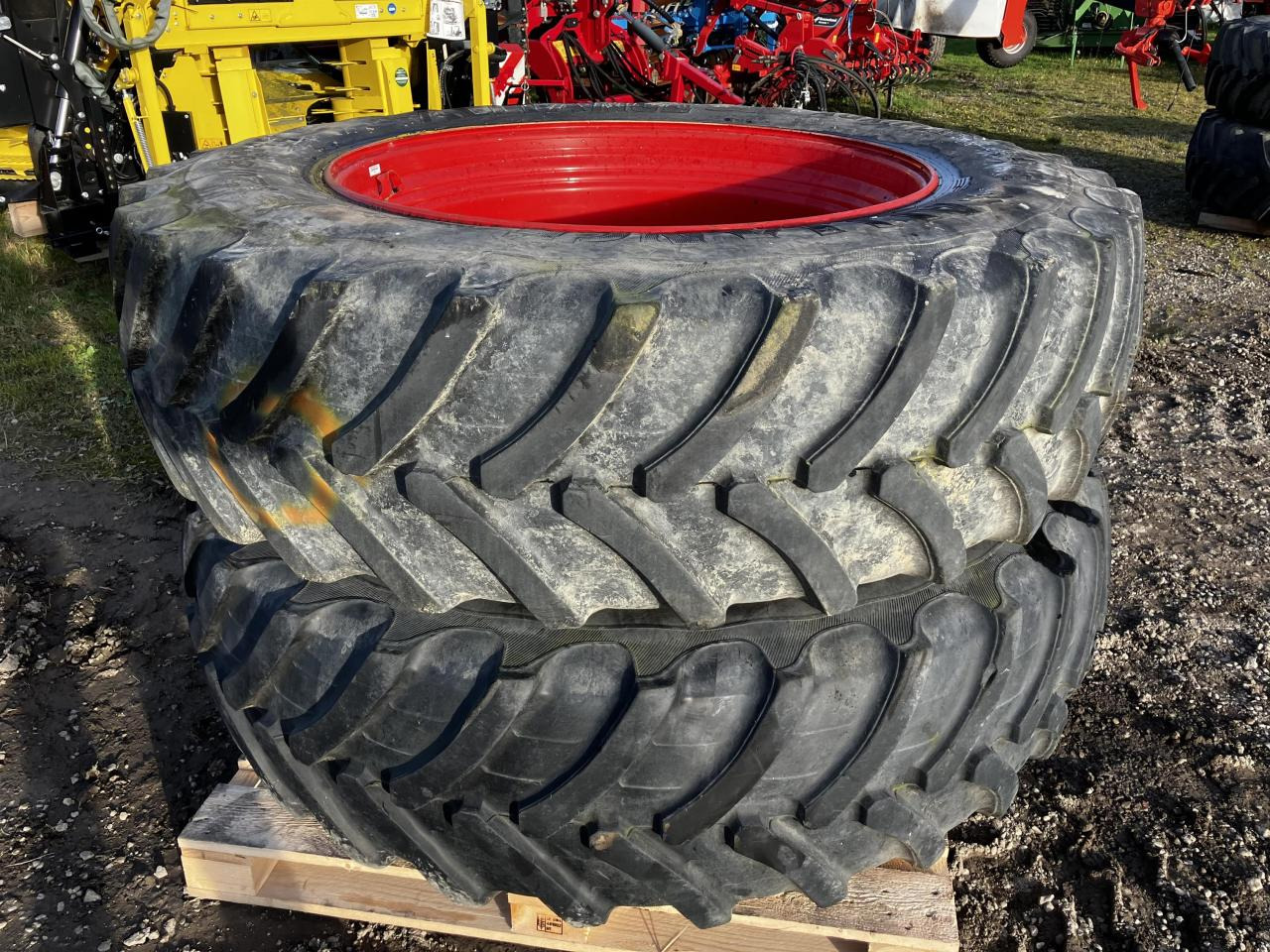 Alliance 520/85R46 VF - Pneu pour Machine agricole: photos 2 Alliance 520/85R46 VF - Pneu pour Machine agricole: photos 2