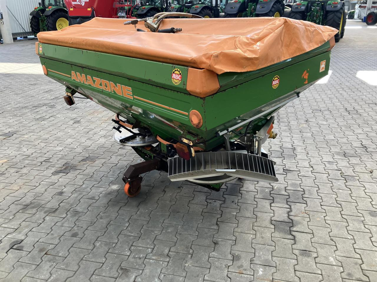 Amazone ZA-M 1200 - Distributeur d'engrais: photos 3 Amazone ZA-M 1200 - Distributeur d'engrais: photos 3