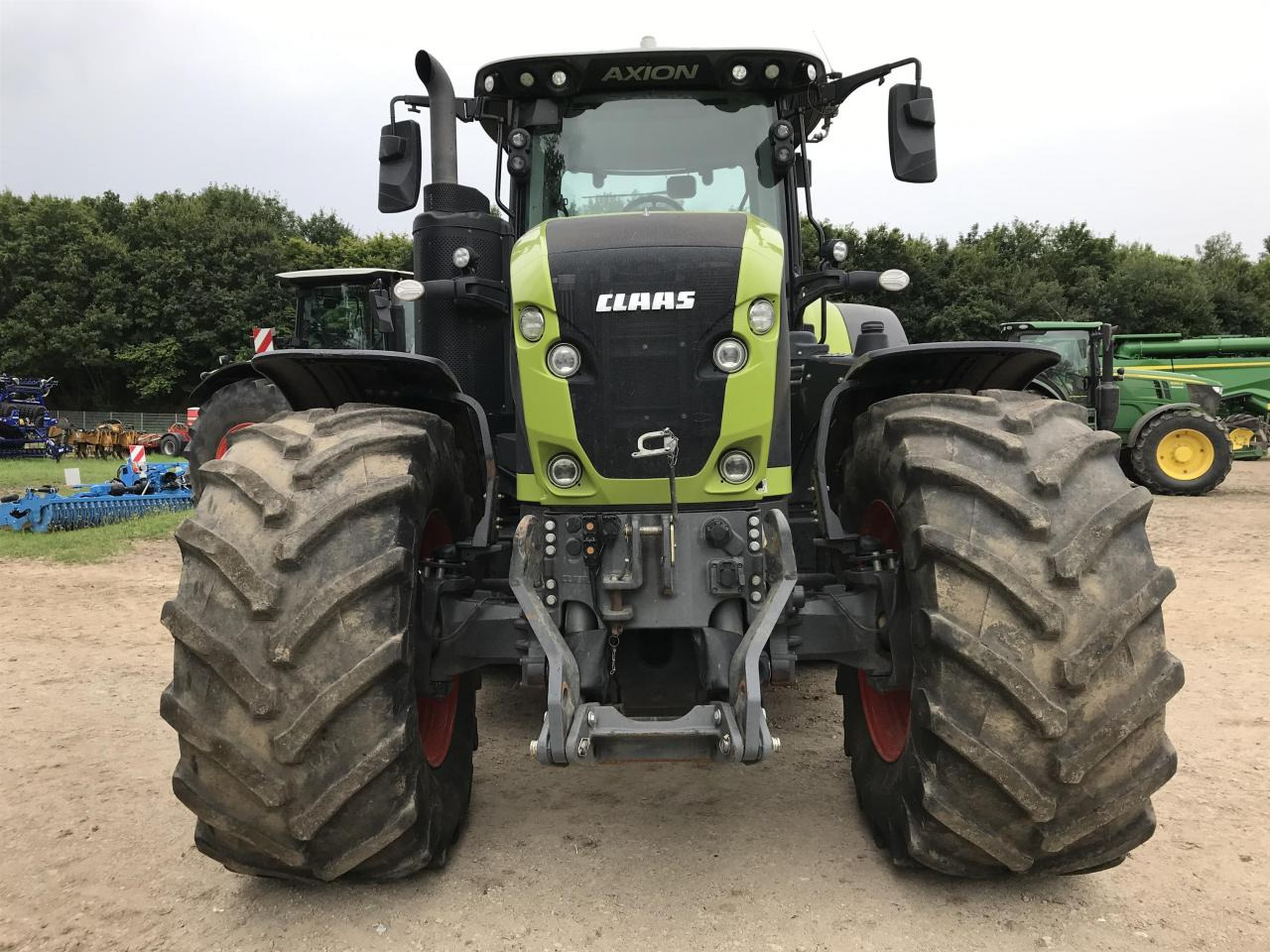 CLAAS Axion 920 - Tracteur agricole: photos 3 CLAAS Axion 920 - Tracteur agricole: photos 3