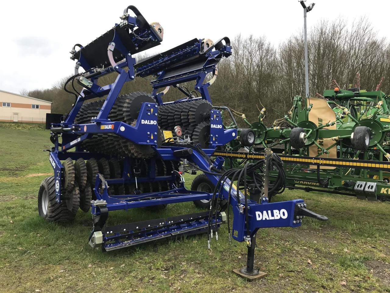 Dalbo MAXIROLL 630 - Compacteur: photos 1 Dalbo MAXIROLL 630 - Compacteur: photos 1