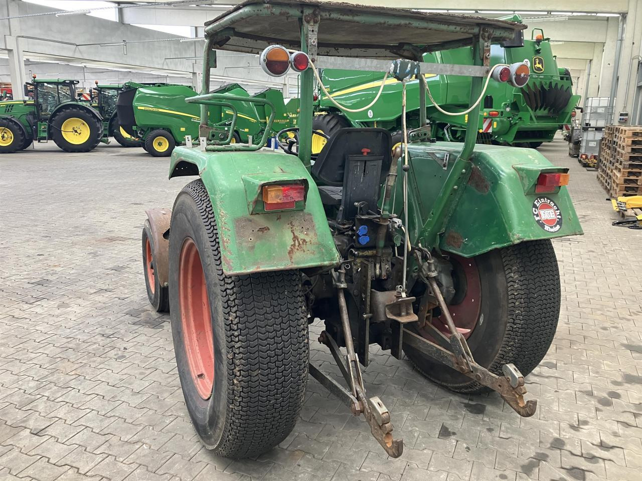 Fendt 104 S Farmer - Tracteur agricole: photos 3 Fendt 104 S Farmer - Tracteur agricole: photos 3
