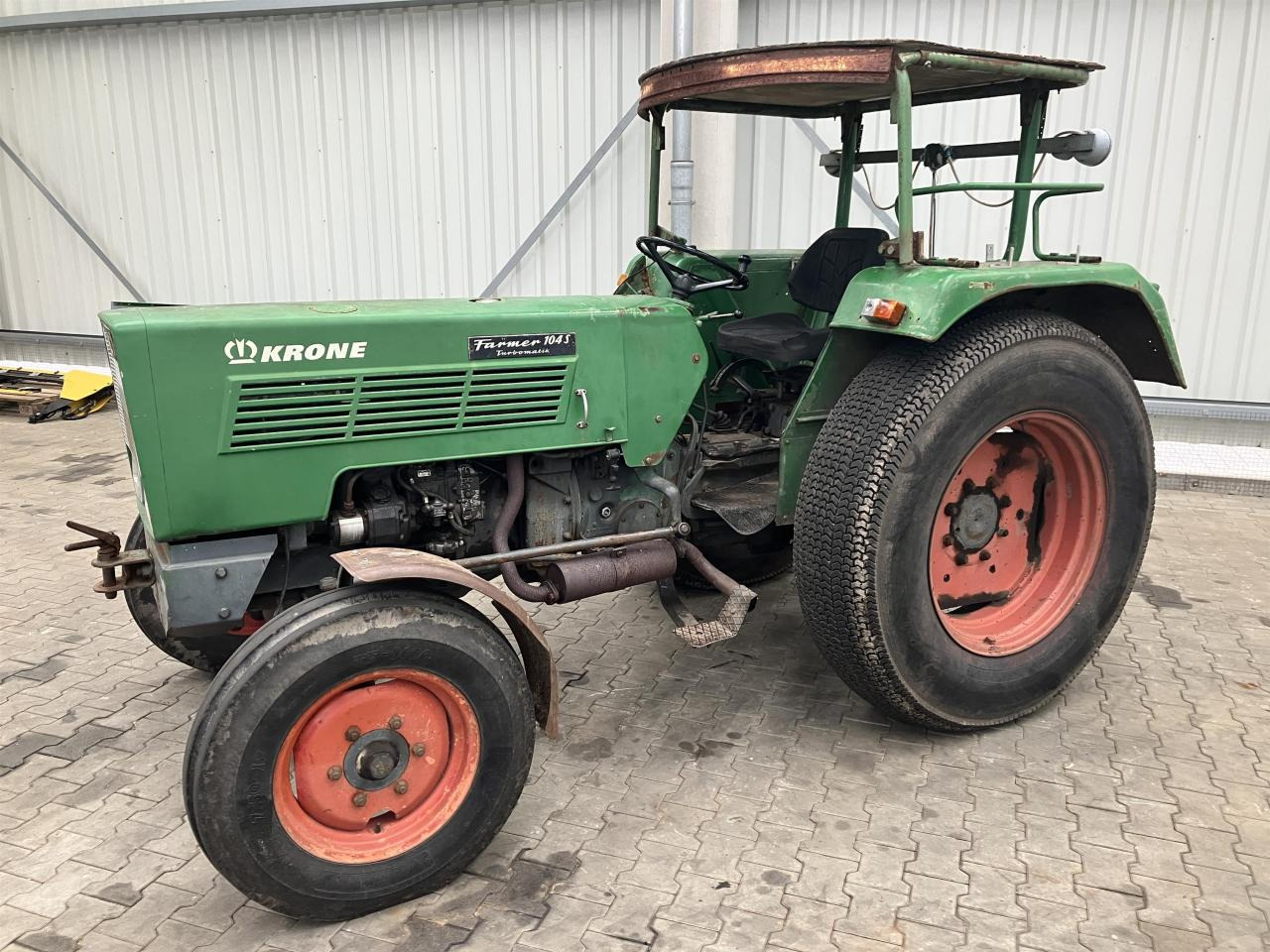 Fendt 104 S Farmer - Tracteur agricole: photos 1 Fendt 104 S Farmer - Tracteur agricole: photos 1