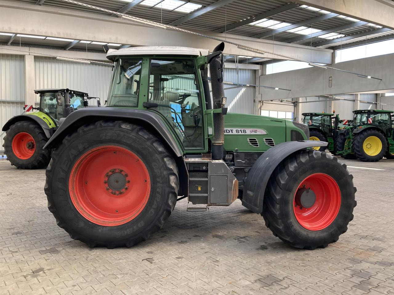 Fendt 818 Vario TMS - Tracteur agricole: photos 5 Fendt 818 Vario TMS - Tracteur agricole: photos 5