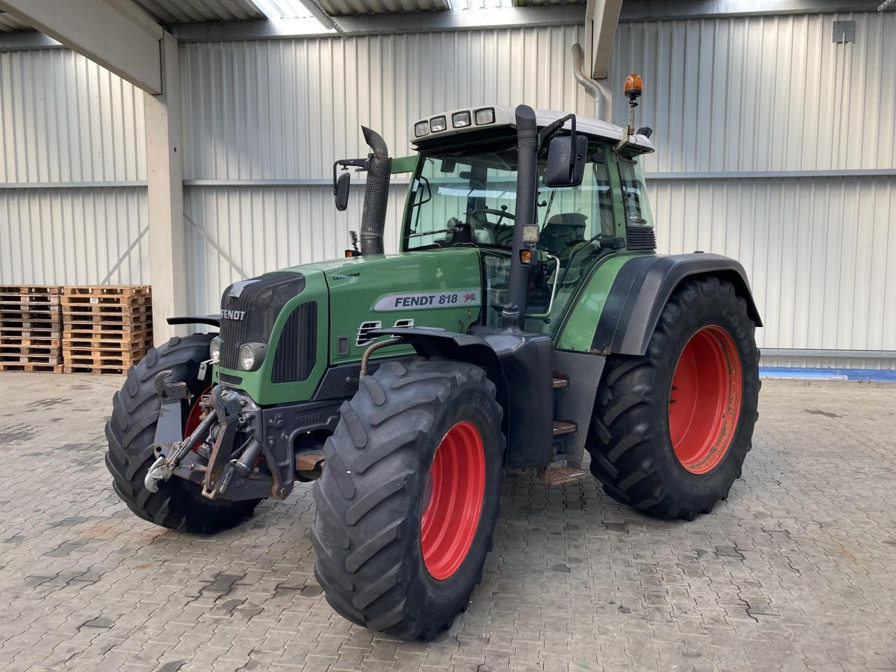 Fendt 818 Vario TMS - Tracteur agricole: photos 1 Fendt 818 Vario TMS - Tracteur agricole: photos 1