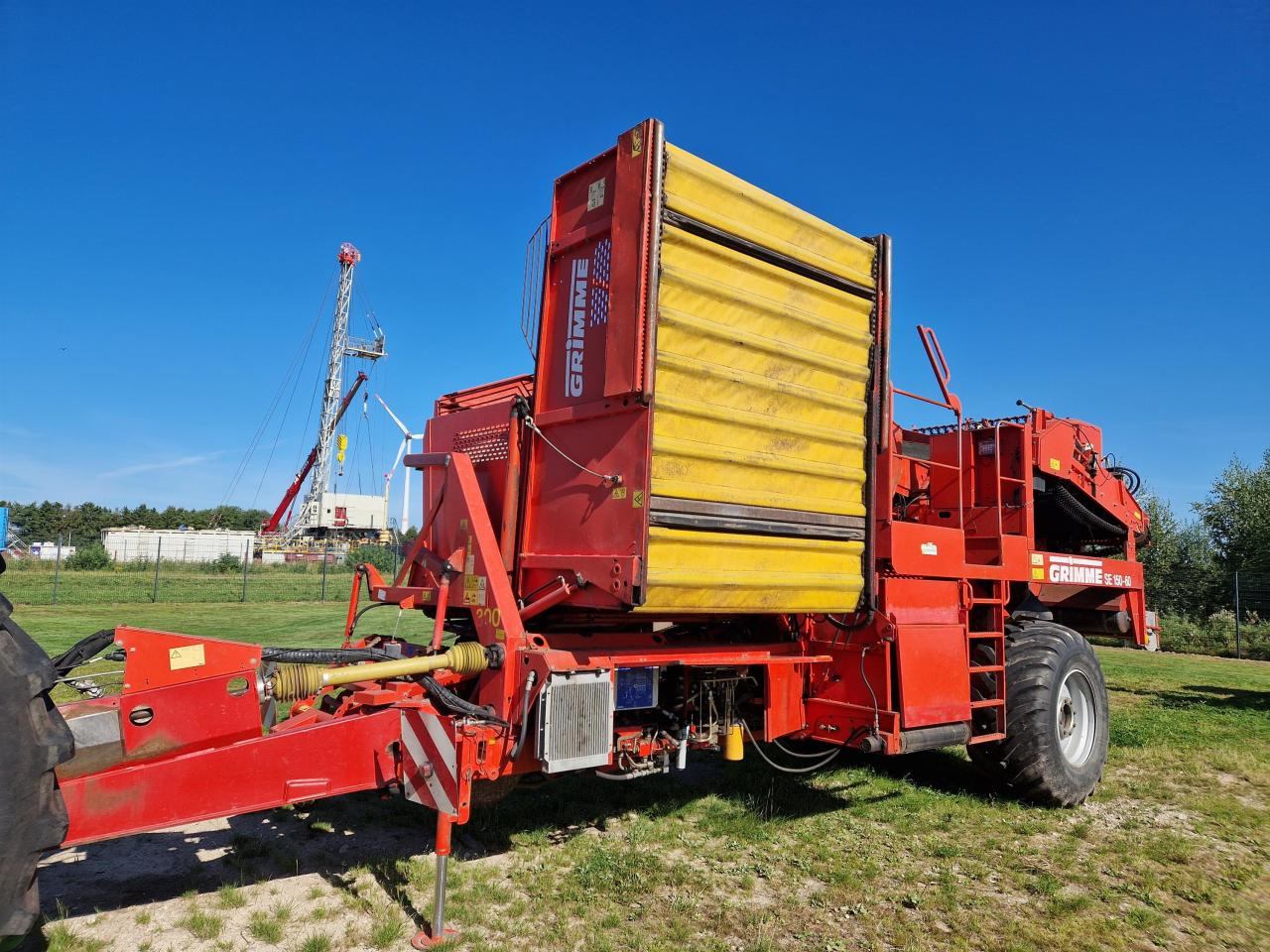 Grimme SE 150-60 - Arracheuse de pommes de terre: photos 1 Grimme SE 150-60 - Arracheuse de pommes de terre: photos 1