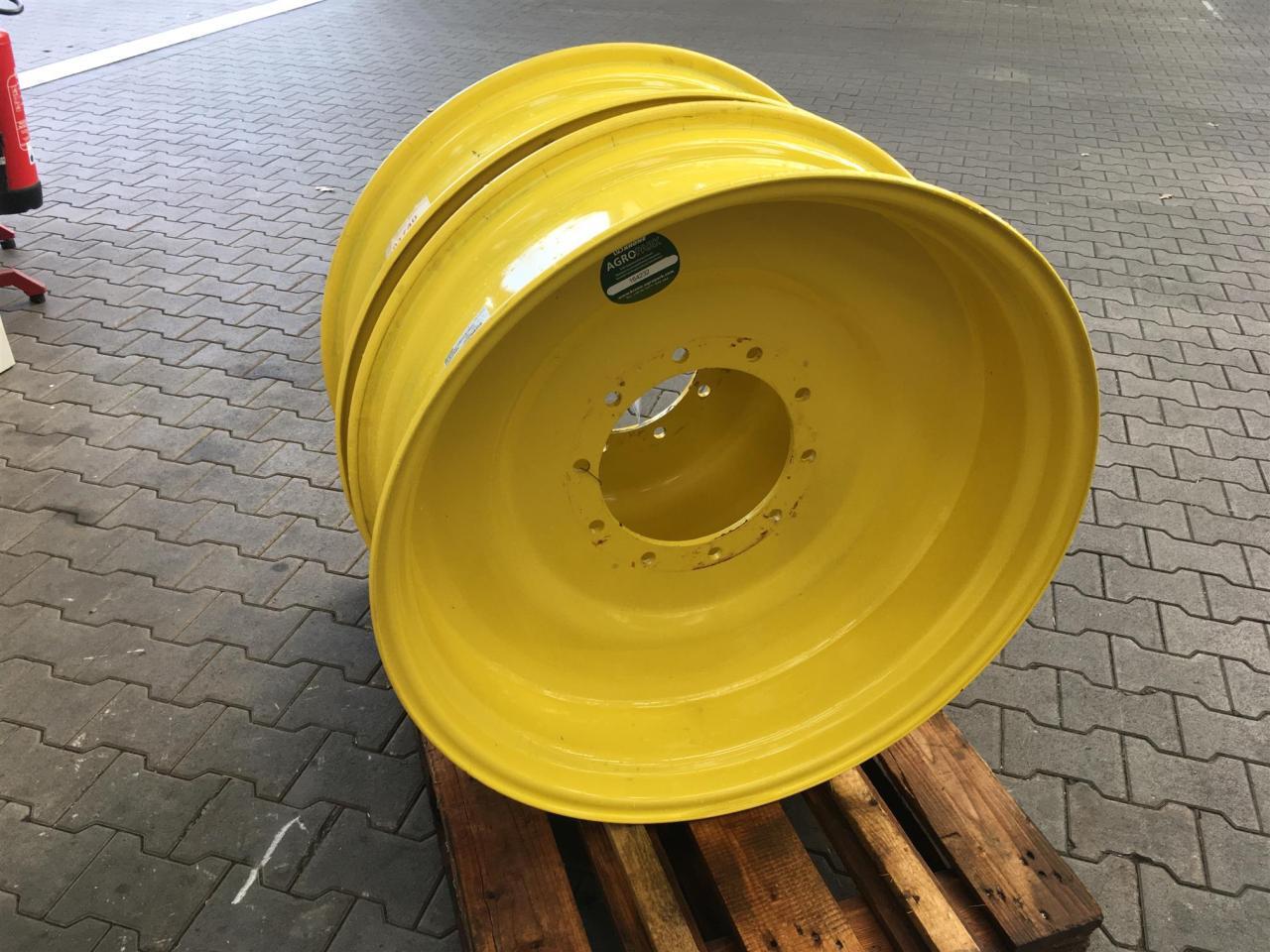 John Deere 10x34 - Jante pour Machine agricole: photos 1 John Deere 10x34 - Jante pour Machine agricole: photos 1