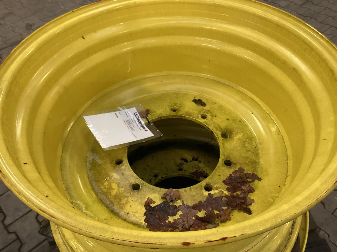 John Deere 16x30 - Pneu pour Machine agricole: photos 2 John Deere 16x30 - Pneu pour Machine agricole: photos 2