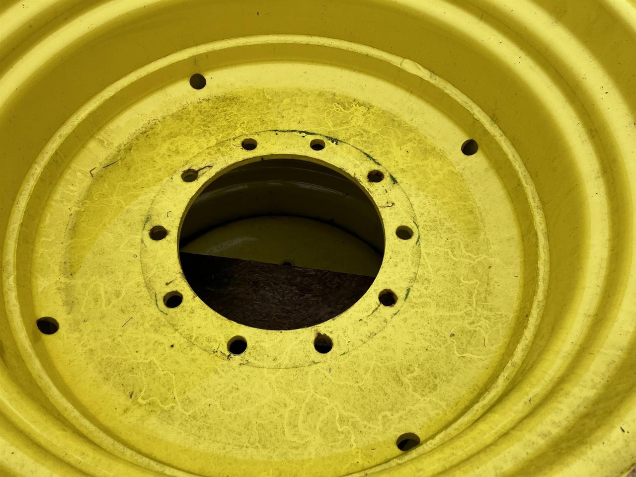 John Deere 18x30 - Pneu pour Machine agricole: photos 3 John Deere 18x30 - Pneu pour Machine agricole: photos 3