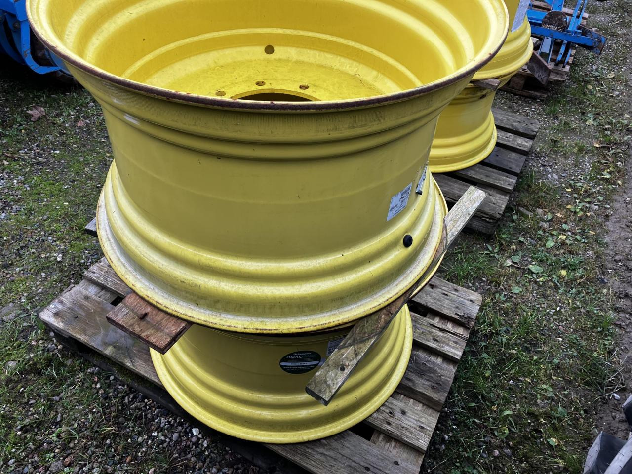 John Deere 18x30 - Pneu pour Machine agricole: photos 5 John Deere 18x30 - Pneu pour Machine agricole: photos 5