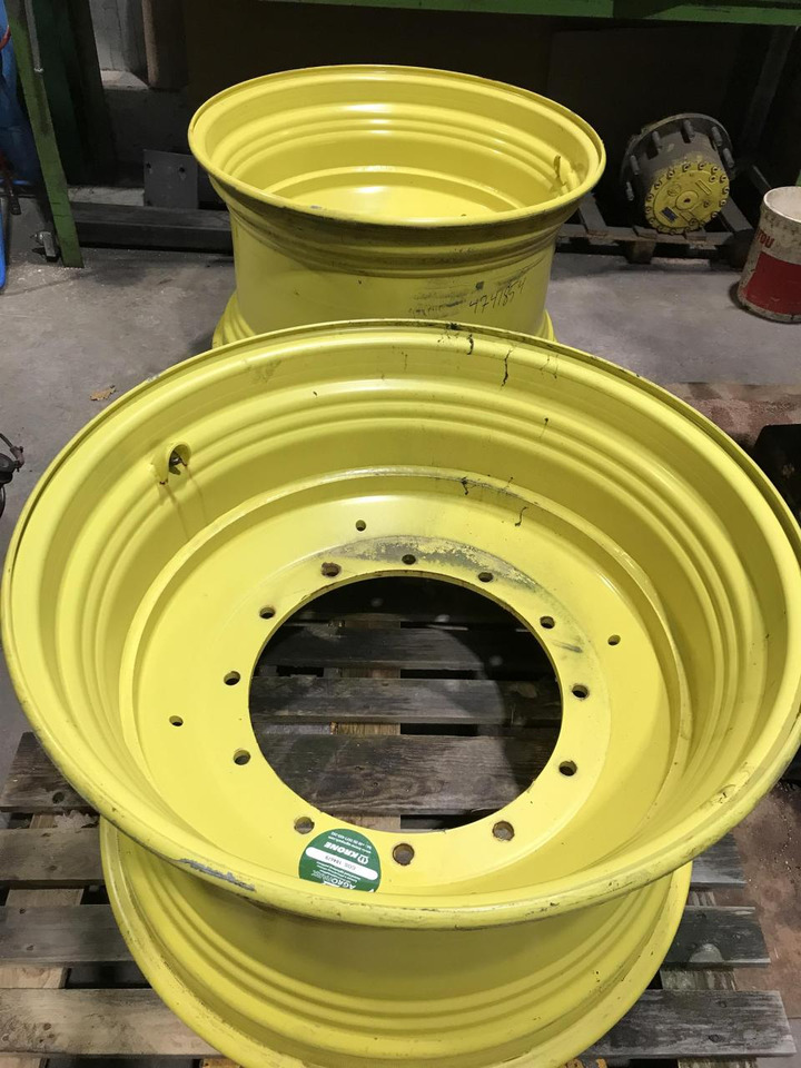 John Deere 20x34 - Jante pour Machine agricole: photos 1 John Deere 20x34 - Jante pour Machine agricole: photos 1