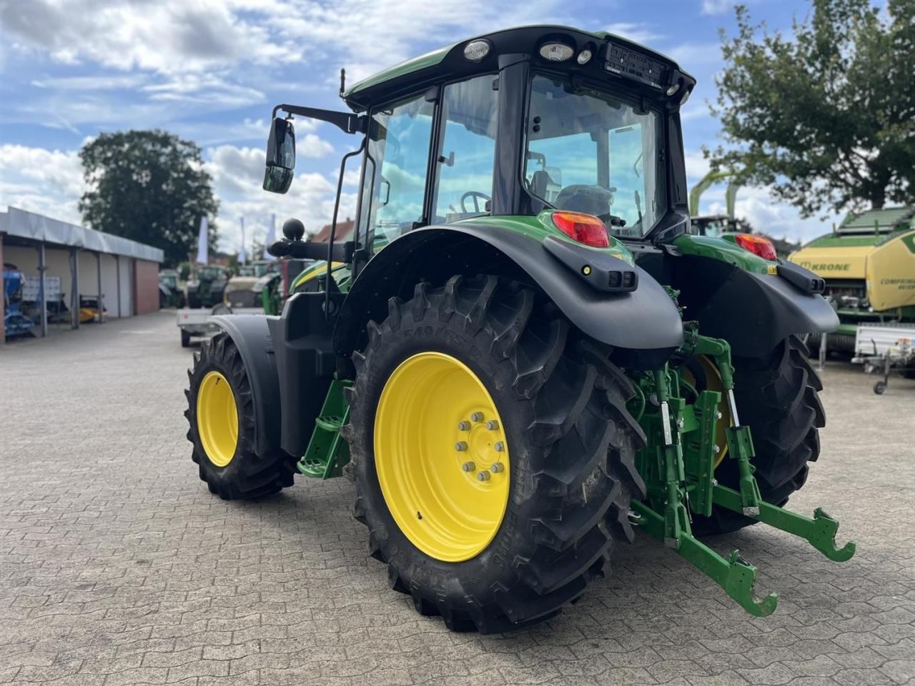 John Deere 6100M - Tracteur agricole: photos 4 John Deere 6100M - Tracteur agricole: photos 4