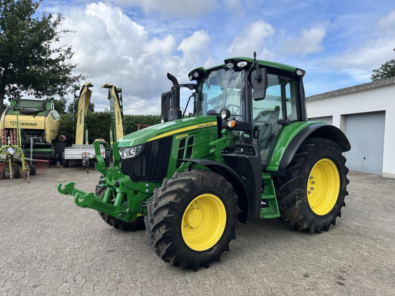 John Deere 6100M - Tracteur agricole: photos 1 John Deere 6100M - Tracteur agricole: photos 1