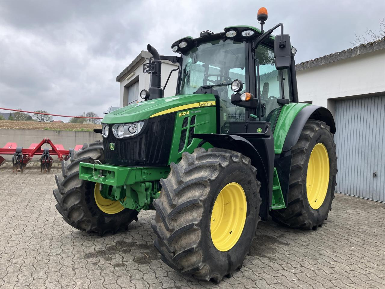 John Deere 6120M - Tracteur agricole: photos 2 John Deere 6120M - Tracteur agricole: photos 2