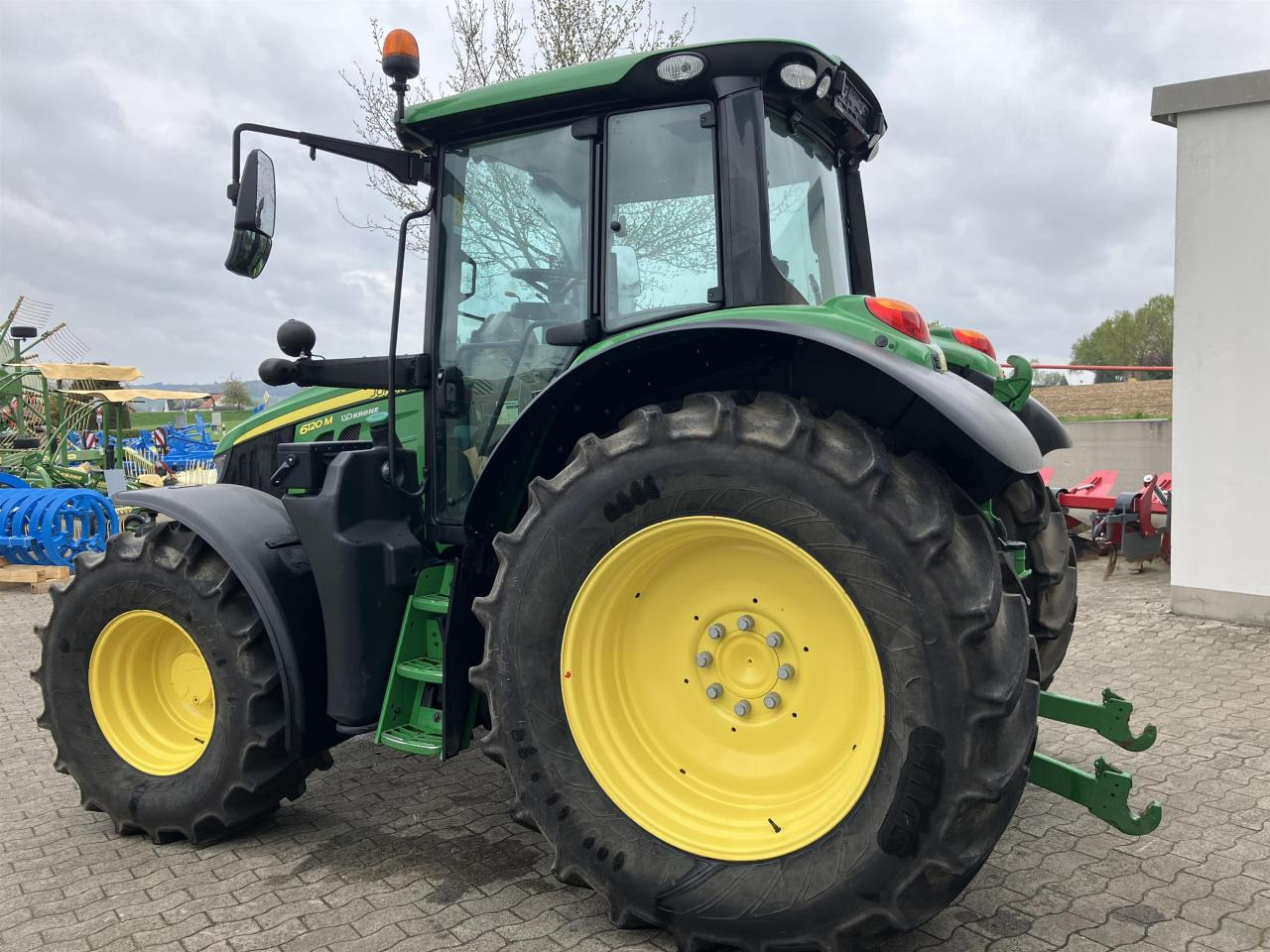 John Deere 6120M - Tracteur agricole: photos 5 John Deere 6120M - Tracteur agricole: photos 5