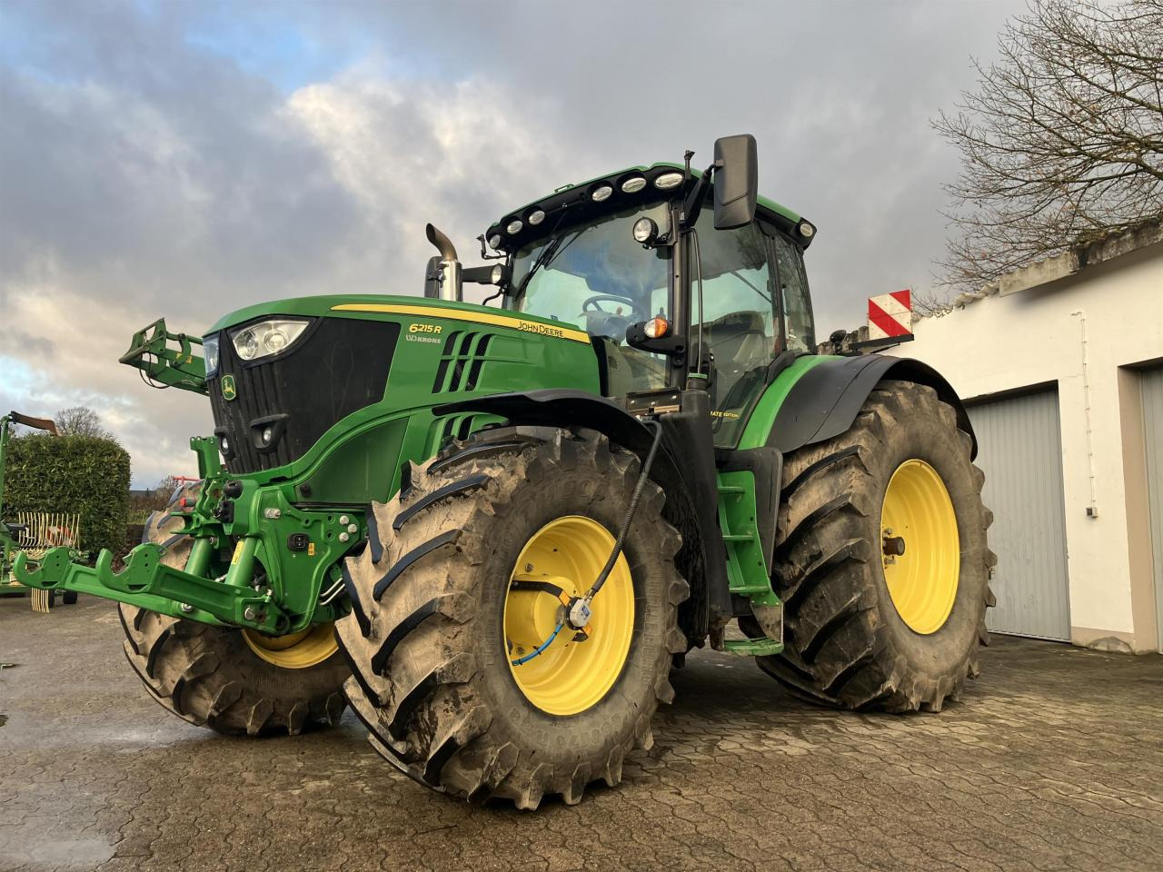 John Deere 6215R - Tracteur agricole: photos 2 John Deere 6215R - Tracteur agricole: photos 2