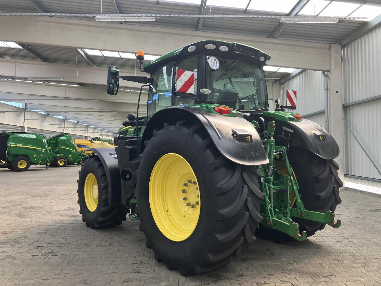 John Deere 6215R - Tracteur agricole: photos 4 John Deere 6215R - Tracteur agricole: photos 4