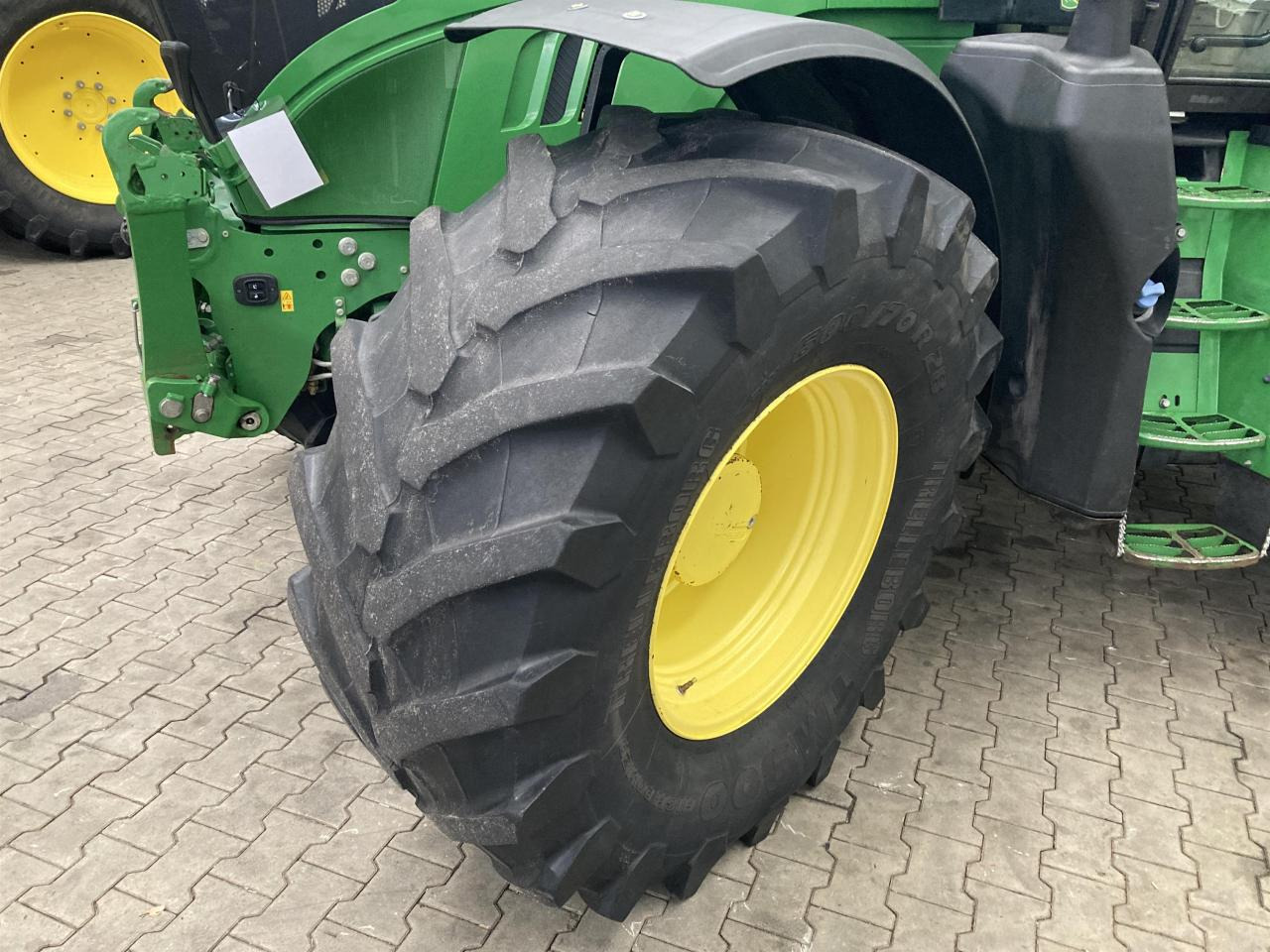 John Deere 6215R - Tracteur agricole: photos 2 John Deere 6215R - Tracteur agricole: photos 2