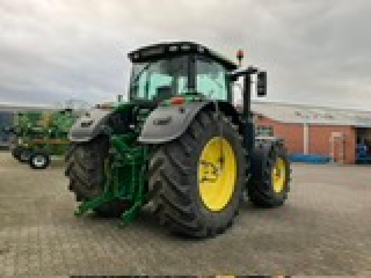 John Deere 6215R - Tracteur agricole: photos 4 John Deere 6215R - Tracteur agricole: photos 4
