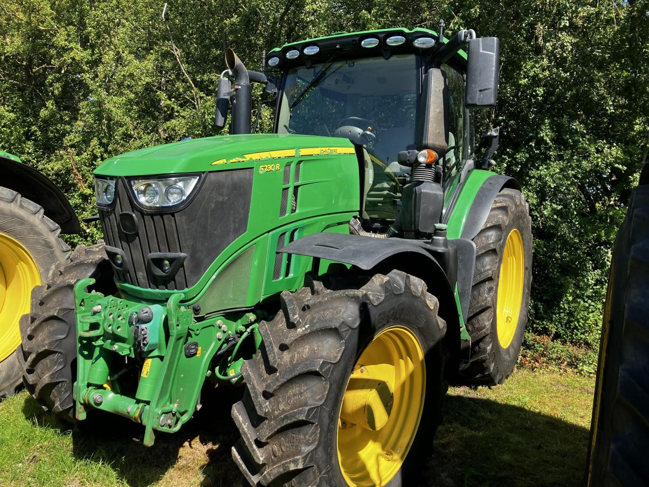 John Deere 6230R - Tracteur agricole: photos 1 John Deere 6230R - Tracteur agricole: photos 1
