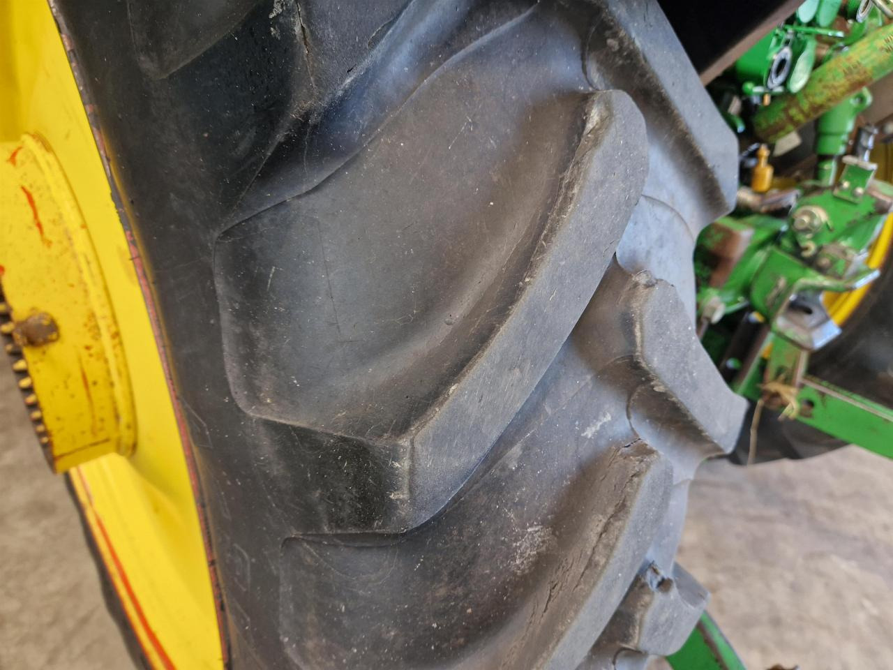 John Deere 6420S - Tracteur agricole: photos 4 John Deere 6420S - Tracteur agricole: photos 4