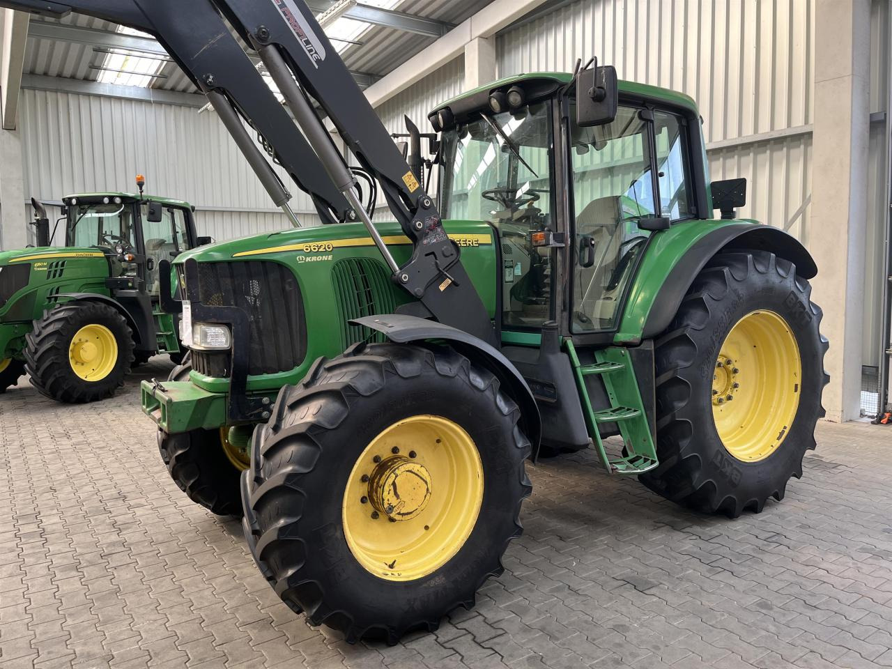 John Deere 6620 PREMIUM - Tracteur agricole: photos 2 John Deere 6620 PREMIUM - Tracteur agricole: photos 2