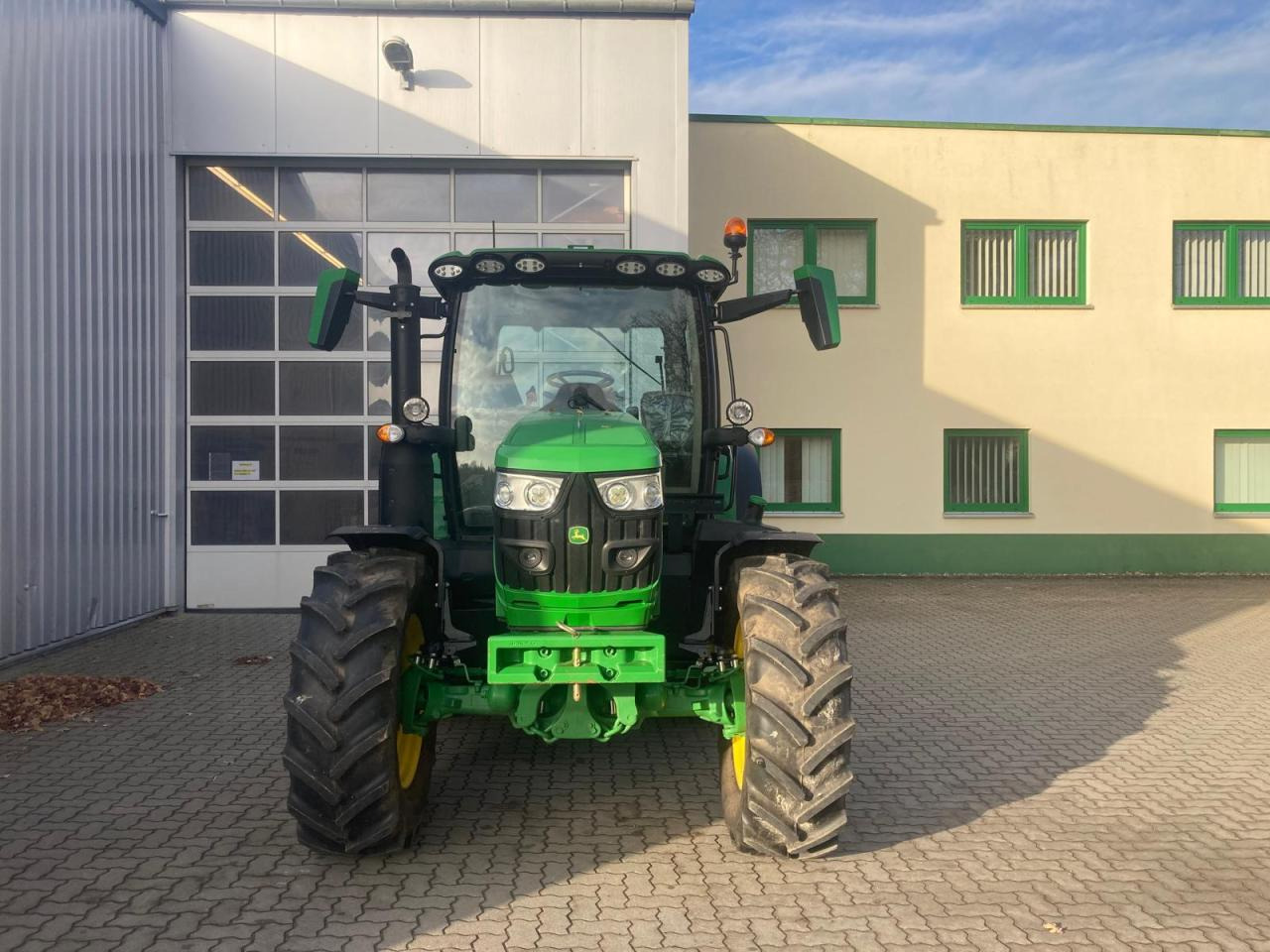 John Deere 6R 130 - Tracteur agricole: photos 3 John Deere 6R 130 - Tracteur agricole: photos 3