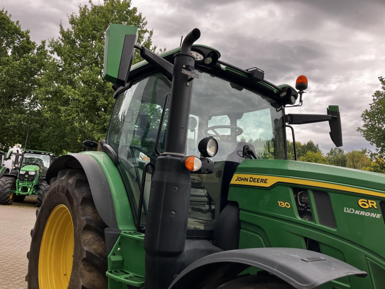 John Deere 6R 130 - Tracteur agricole: photos 2 John Deere 6R 130 - Tracteur agricole: photos 2