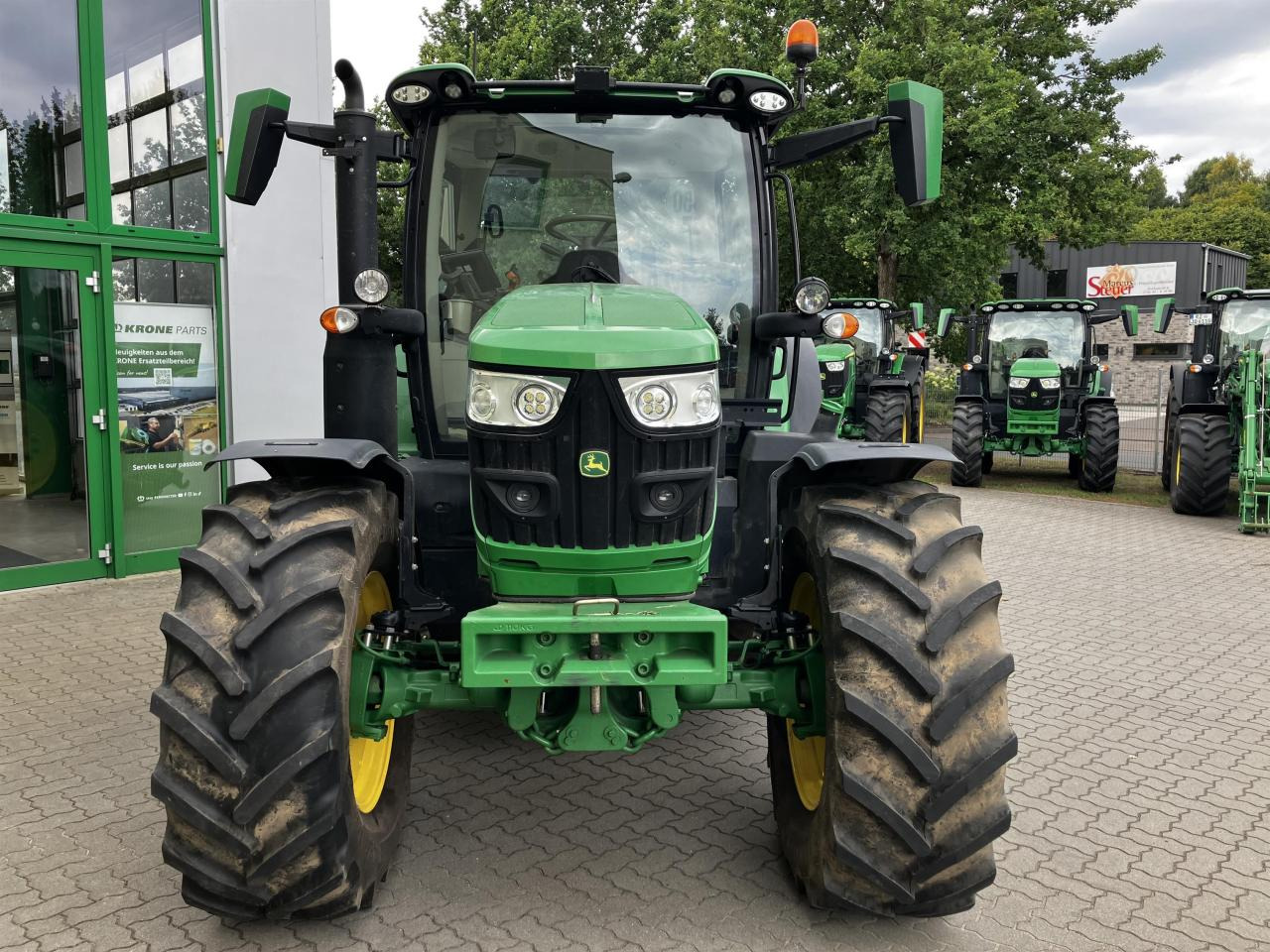 John Deere 6R 130 - Tracteur agricole: photos 3 John Deere 6R 130 - Tracteur agricole: photos 3