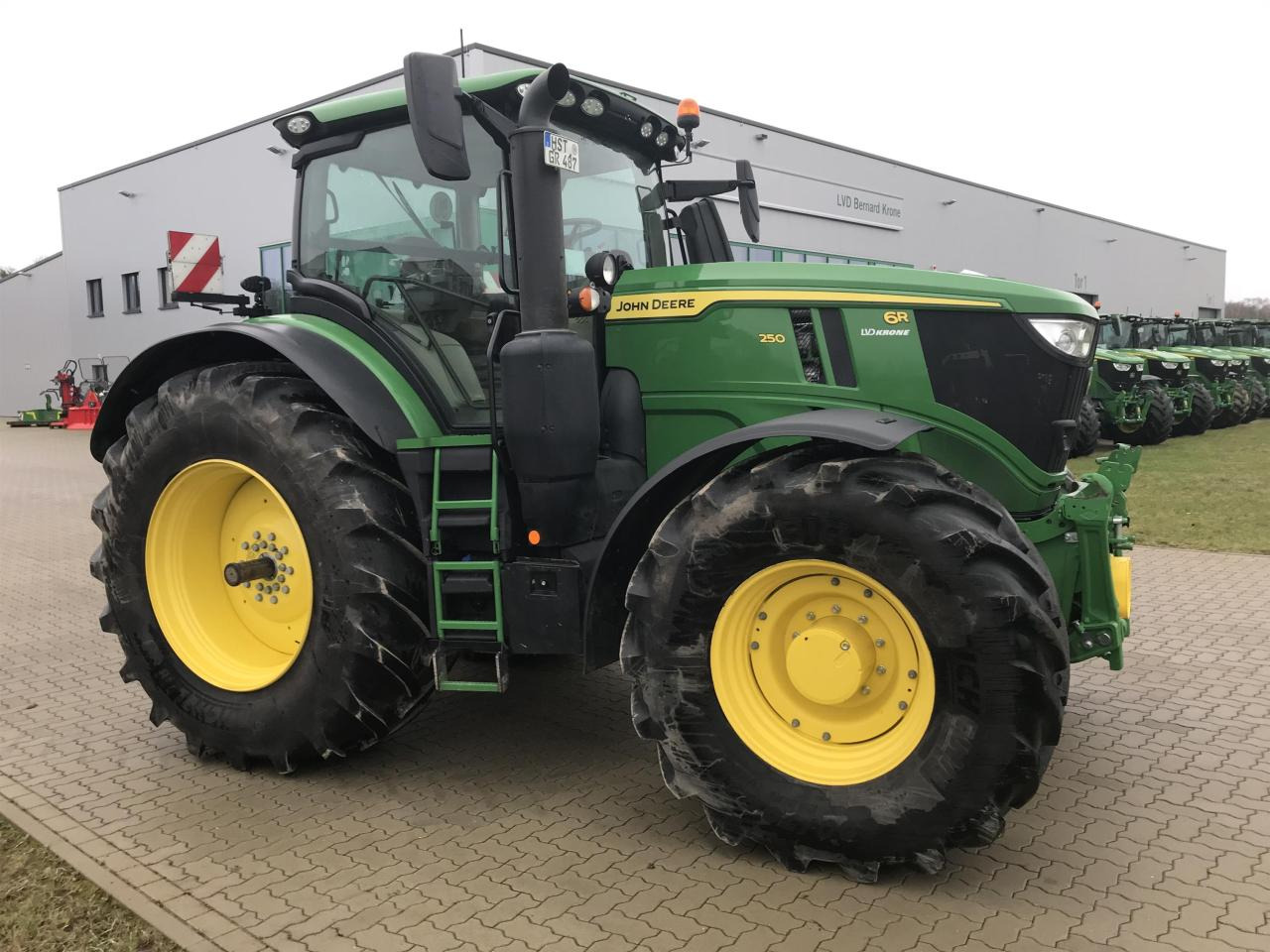 John Deere 6R 250 - Tracteur agricole: photos 2 John Deere 6R 250 - Tracteur agricole: photos 2