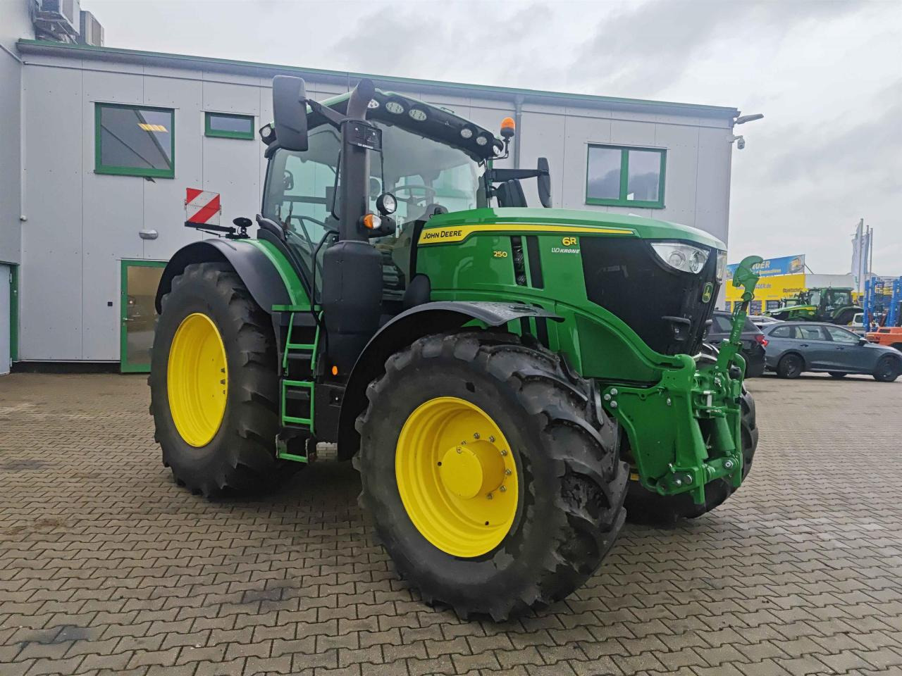 John Deere 6R 250 - Tracteur agricole: photos 2 John Deere 6R 250 - Tracteur agricole: photos 2