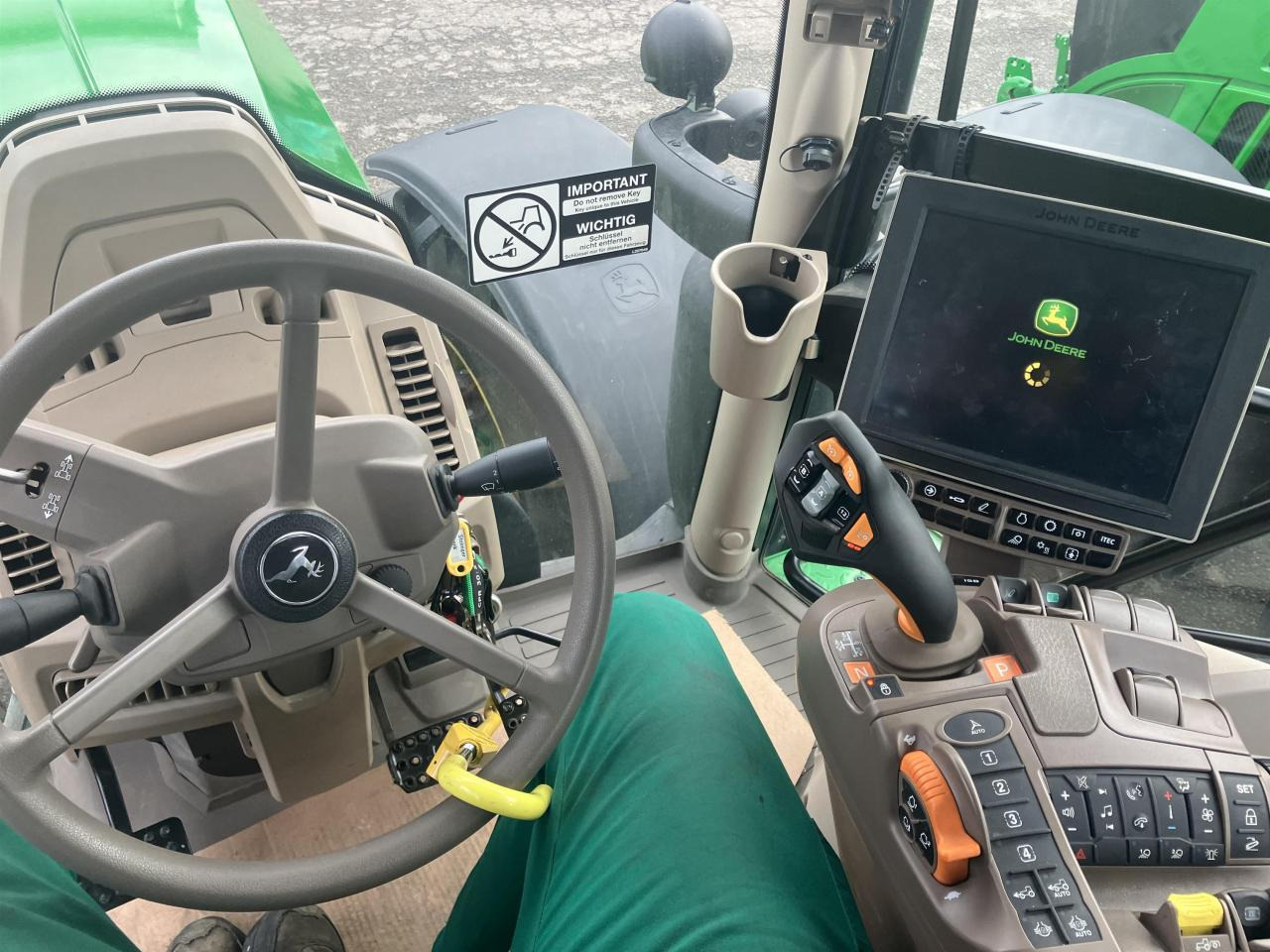 John Deere 6R 250 - Tracteur agricole: photos 4 John Deere 6R 250 - Tracteur agricole: photos 4