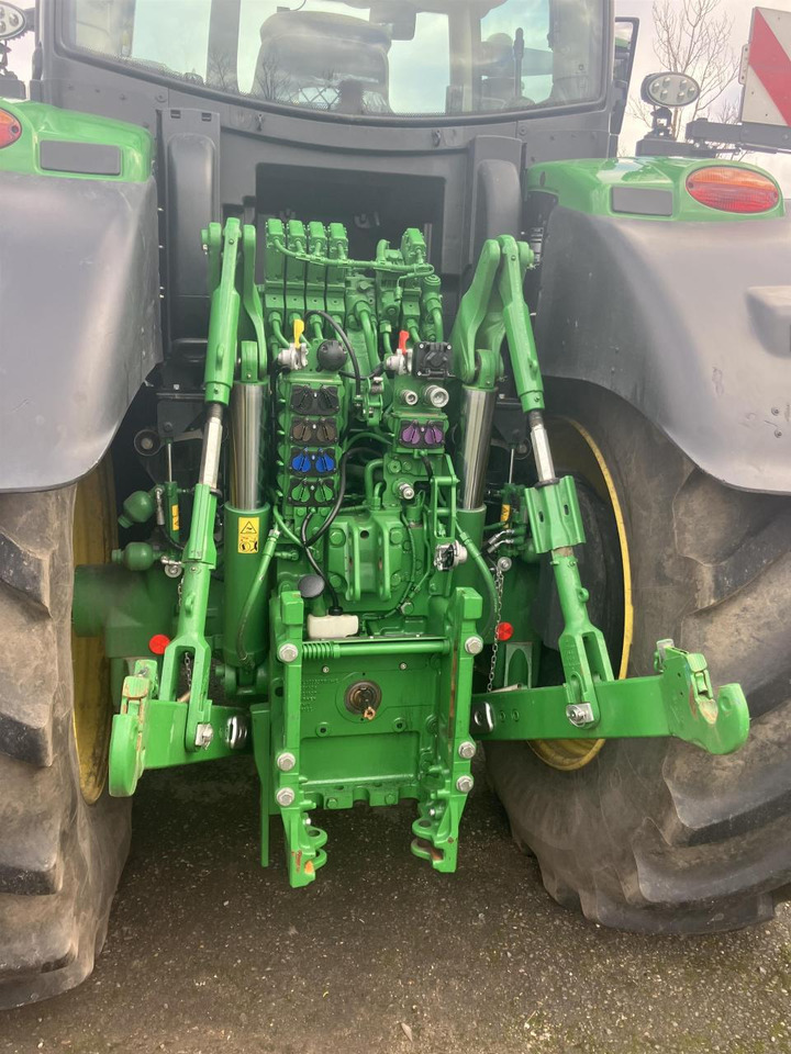 John Deere 6R 250 - Tracteur agricole: photos 3 John Deere 6R 250 - Tracteur agricole: photos 3