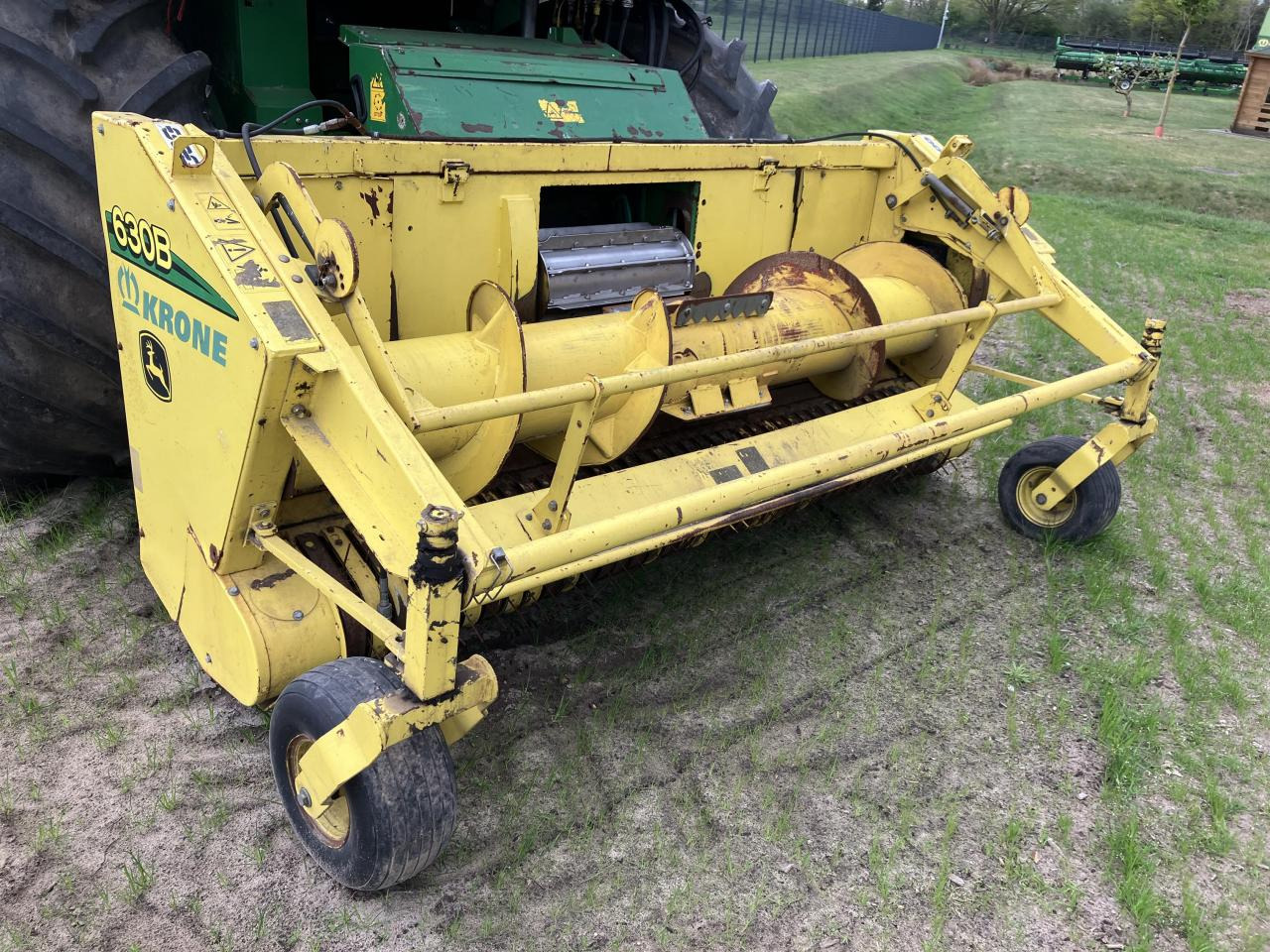 John Deere 7380 - Ensileuse: photos 3 John Deere 7380 - Ensileuse: photos 3