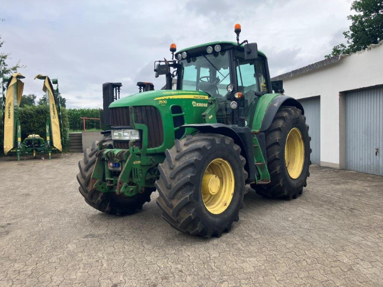 John Deere 7530 PREMIUM - Tracteur agricole: photos 1 John Deere 7530 PREMIUM - Tracteur agricole: photos 1