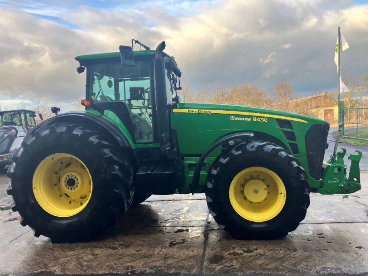 John Deere 8430 - Tracteur agricole: photos 5 John Deere 8430 - Tracteur agricole: photos 5