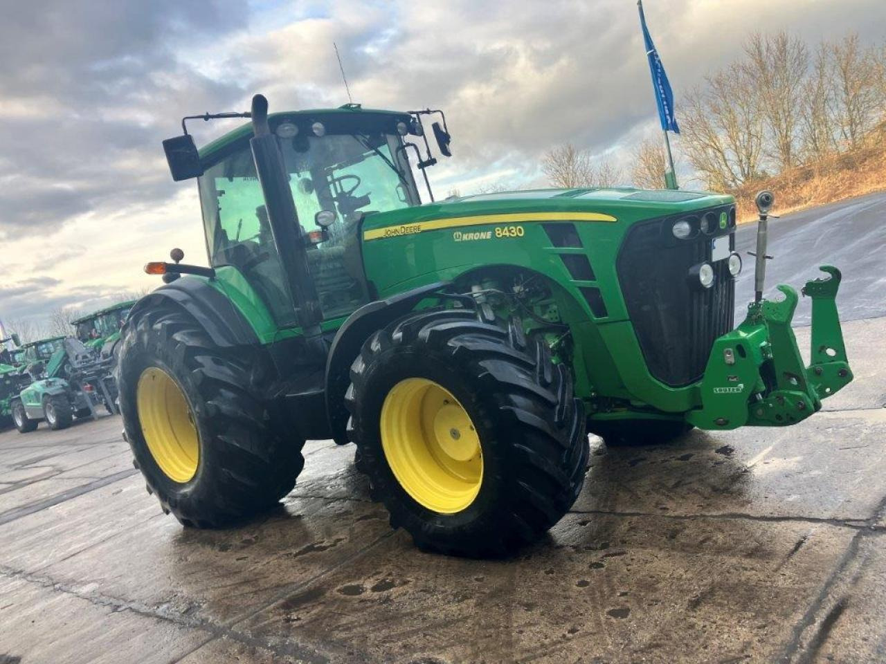 John Deere 8430 - Tracteur agricole: photos 4 John Deere 8430 - Tracteur agricole: photos 4