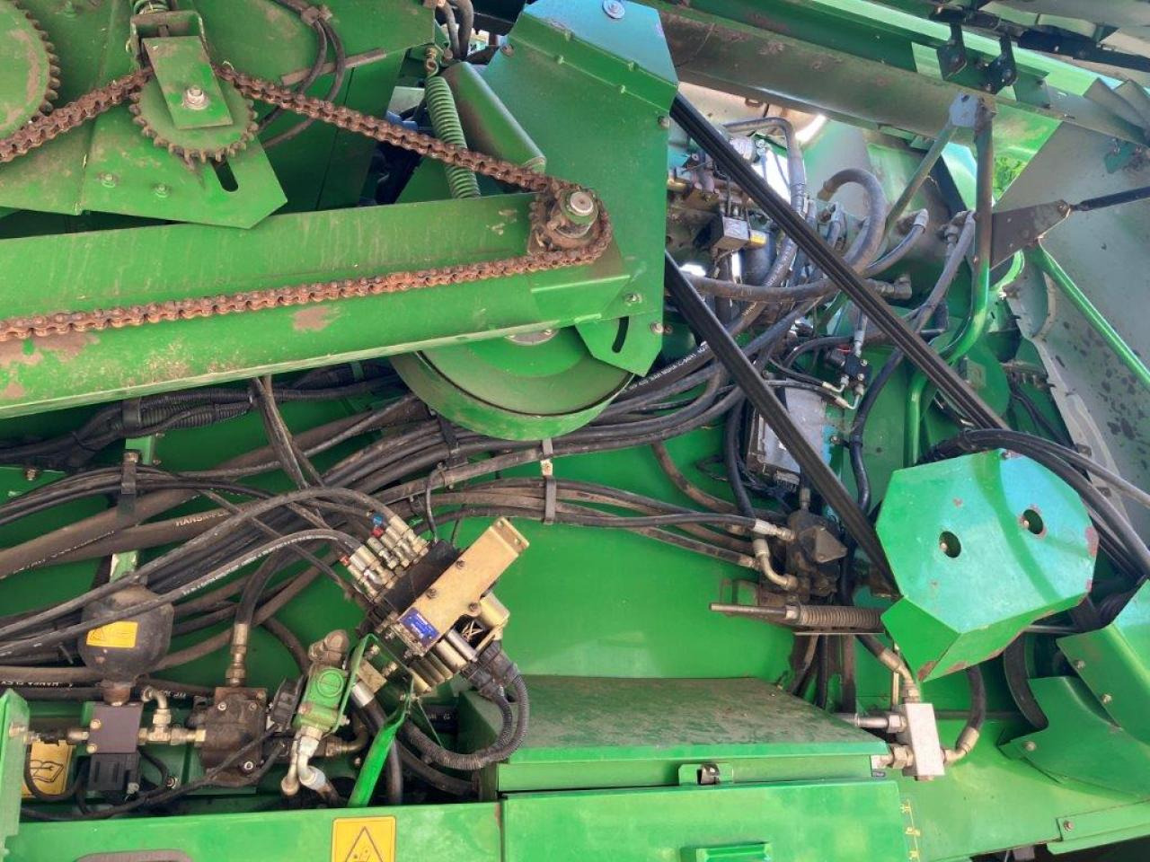 John Deere 9680I WTS HM - Moissonneuse-batteuse: photos 4 John Deere 9680I WTS HM - Moissonneuse-batteuse: photos 4