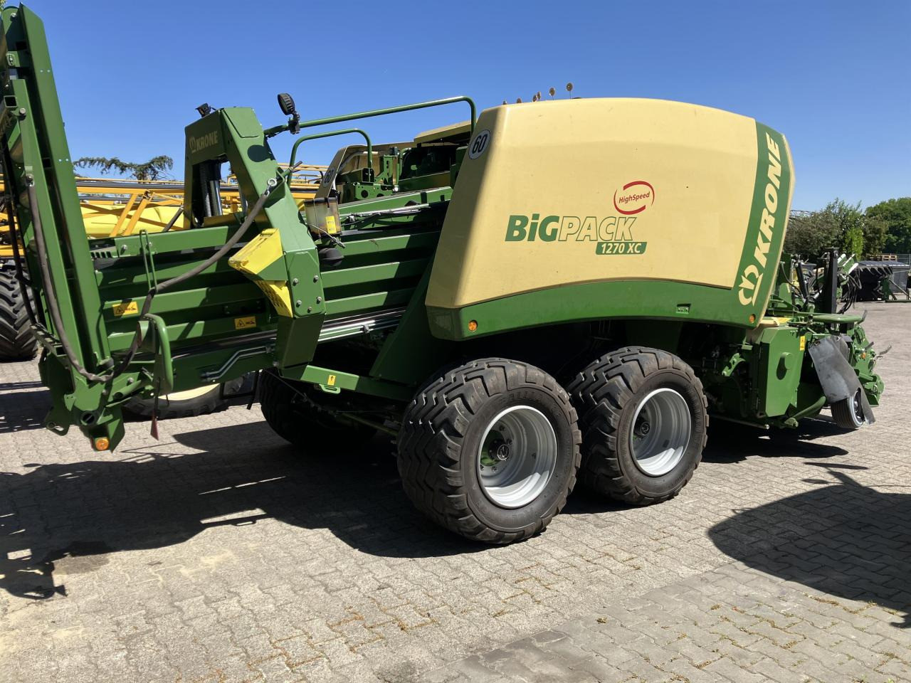 Krone Big Pack 1270 XC - Presse à balles cubiques: photos 2 Krone Big Pack 1270 XC - Presse à balles cubiques: photos 2
