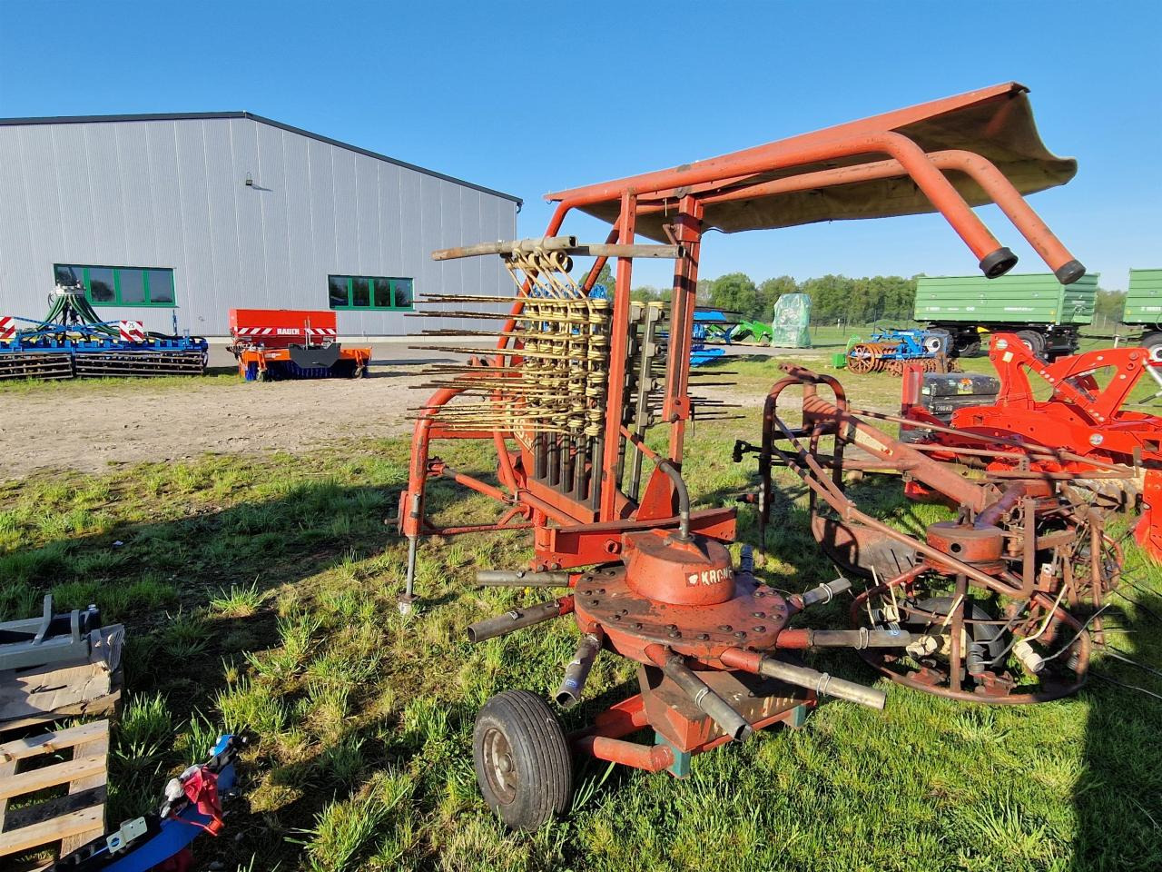 Krone KS 3.30/10 - Faneuse: photos 2 Krone KS 3.30/10 - Faneuse: photos 2