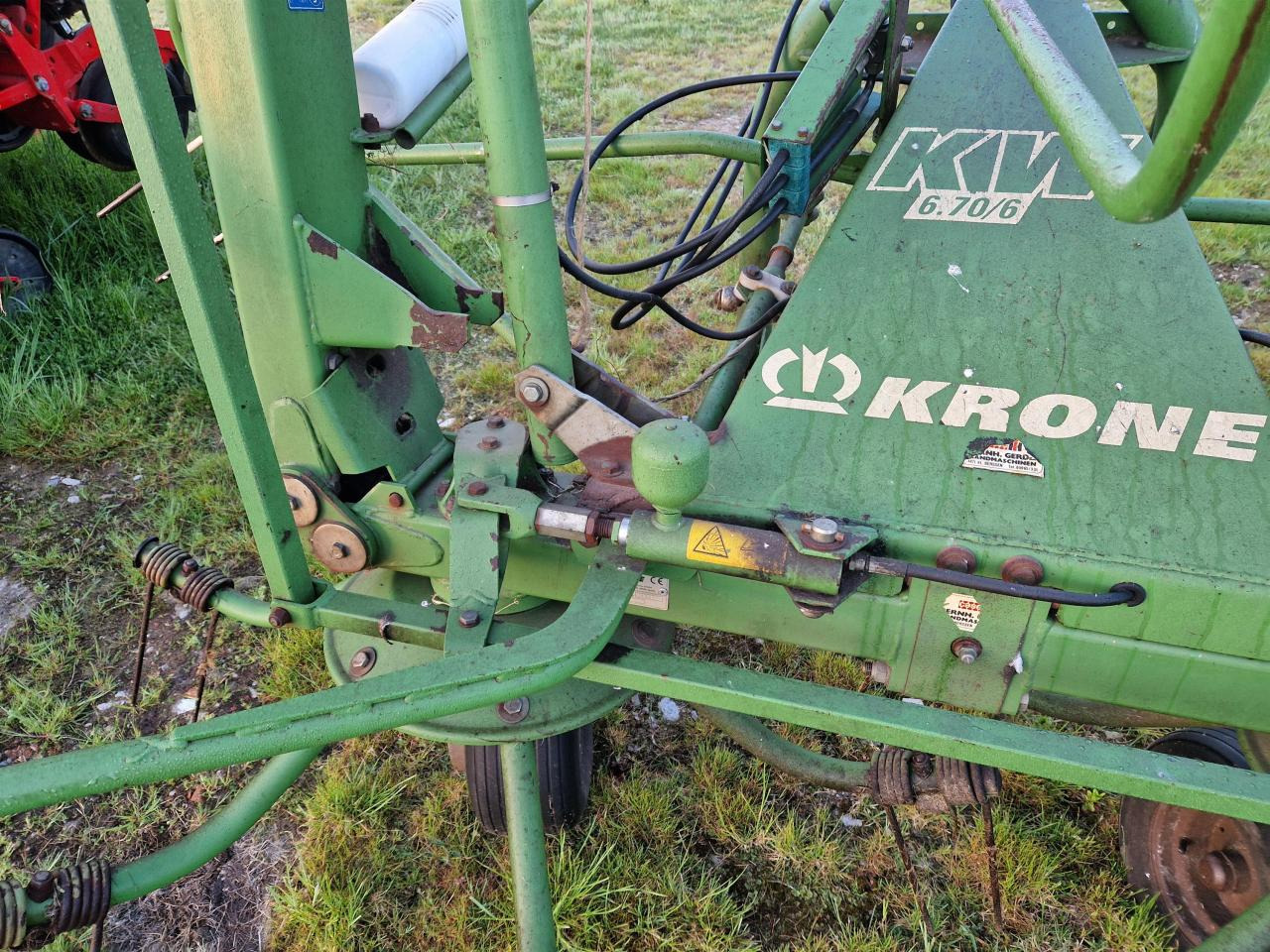 Krone KW 6.70/6 - Faneuse: photos 5 Krone KW 6.70/6 - Faneuse: photos 5
